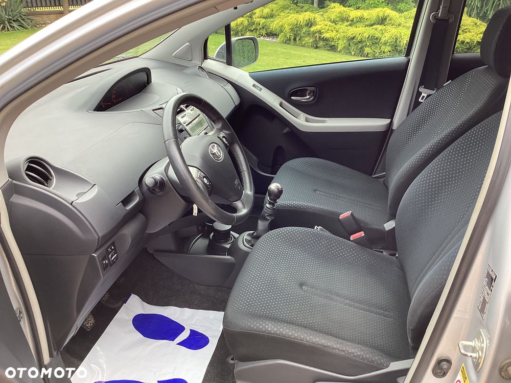 Toyota Yaris 1.33 VVT-i Life - 15