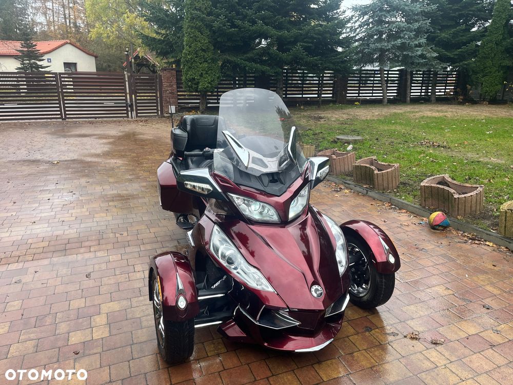 Can-Am Spyder - 1
