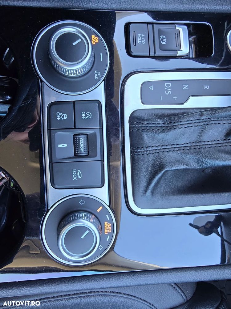 Volkswagen Touareg V6 TDI BMT Supreme Plus - 22