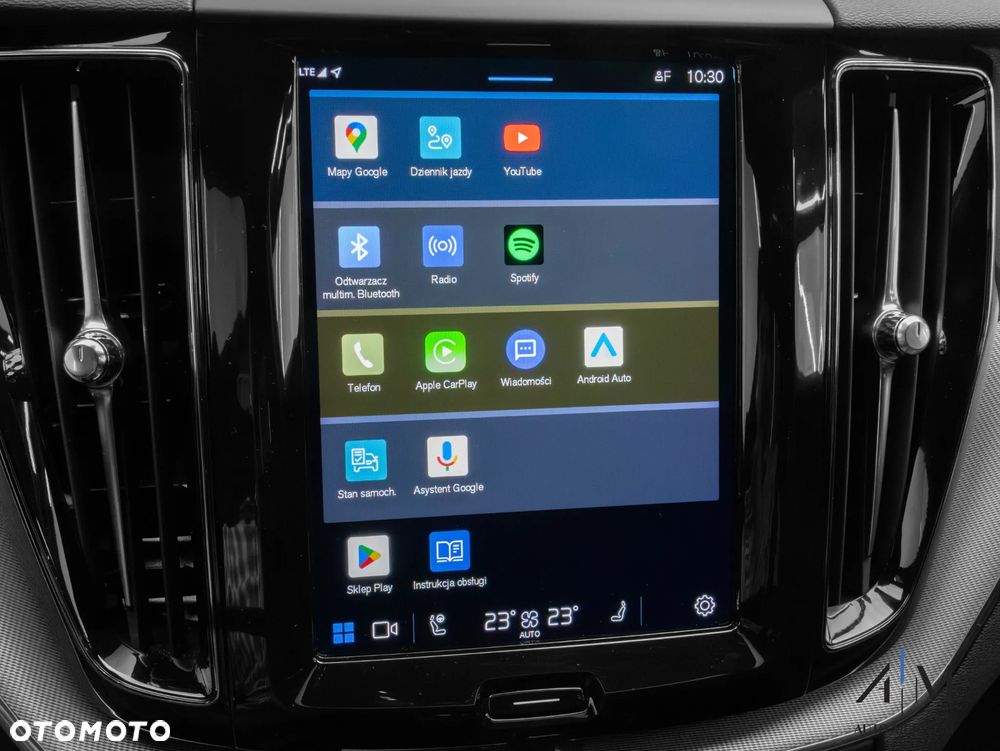 Volvo XC 60 B5 D AWD Ultimate Dark - 29