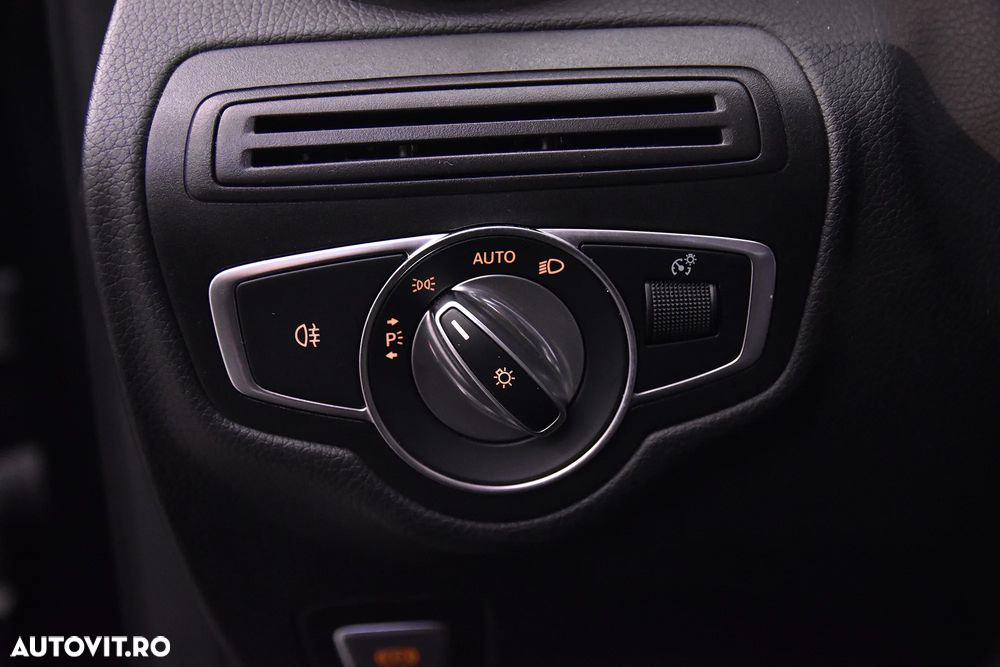 Mercedes-Benz GLC 300 d 4Matic 9G-TRONIC - 15