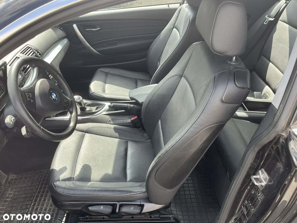 BMW Seria 1 118d DPF - 10