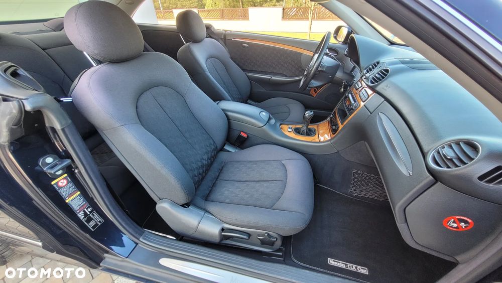 Mercedes-Benz CLK 270 CDI Elegance - 11