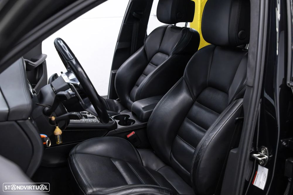 Porsche Macan Turbo PDK - 31