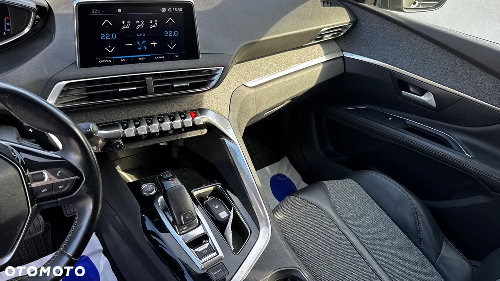 Peugeot 3008 PureTech 130 Stop & Start GPF EAT8 Crossway - 24
