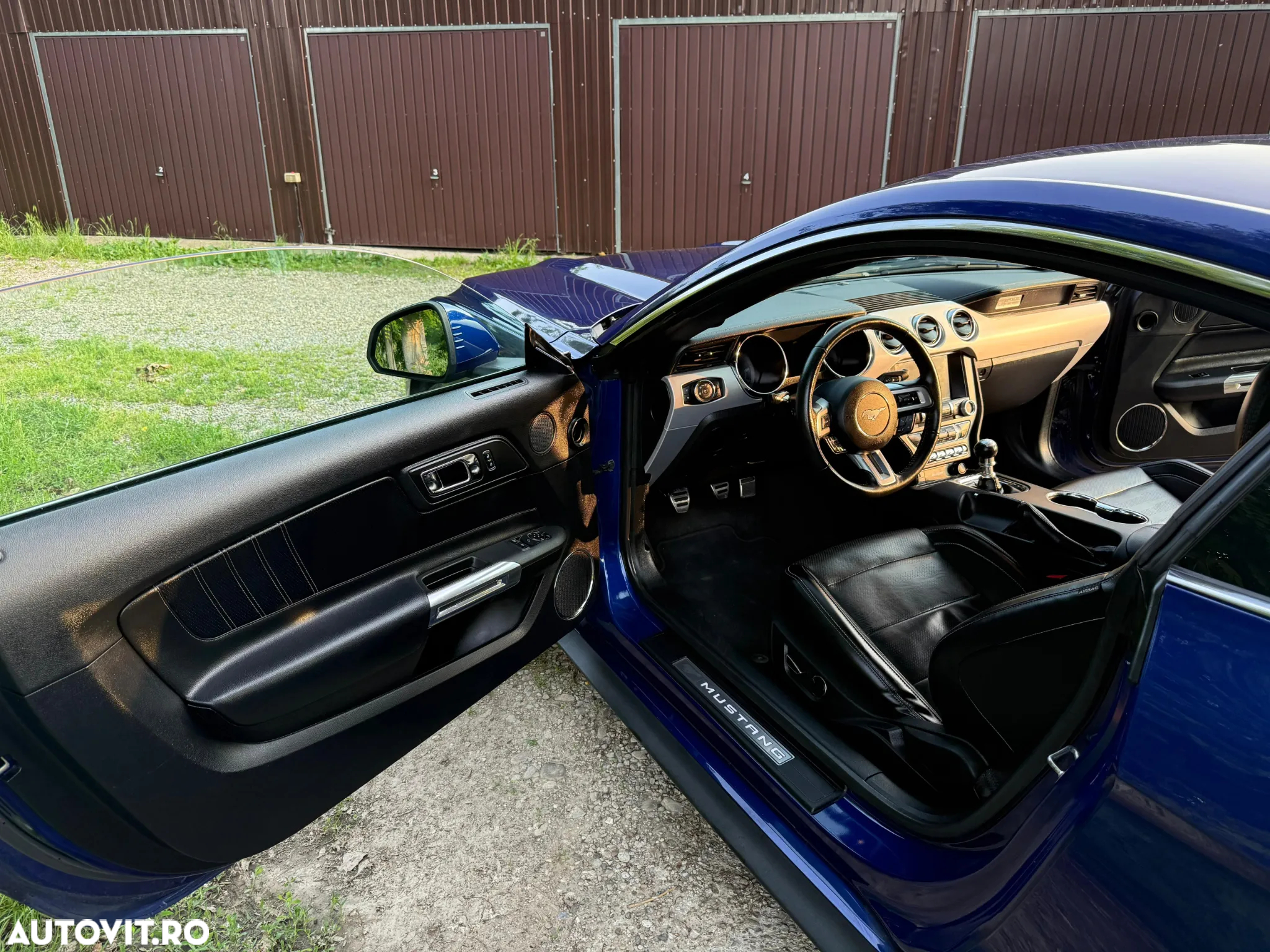 Ford Mustang 2.3 EcoBoost - 10
