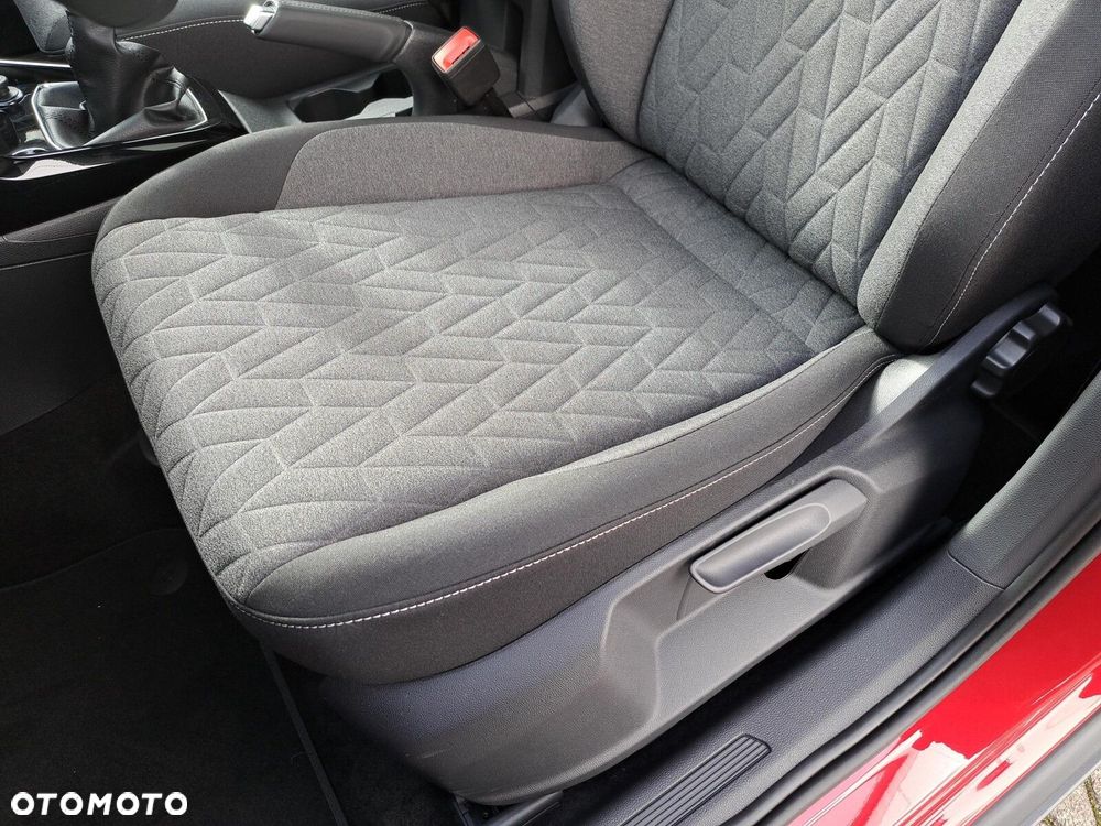 Volkswagen T-Cross - 12