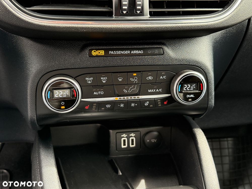 Ford Kuga 1.5 EcoBlue FWD Titanium - 21