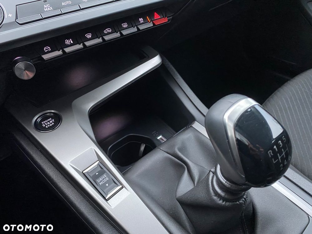 Peugeot 308 BlueHDi 130 Active Pack - 34