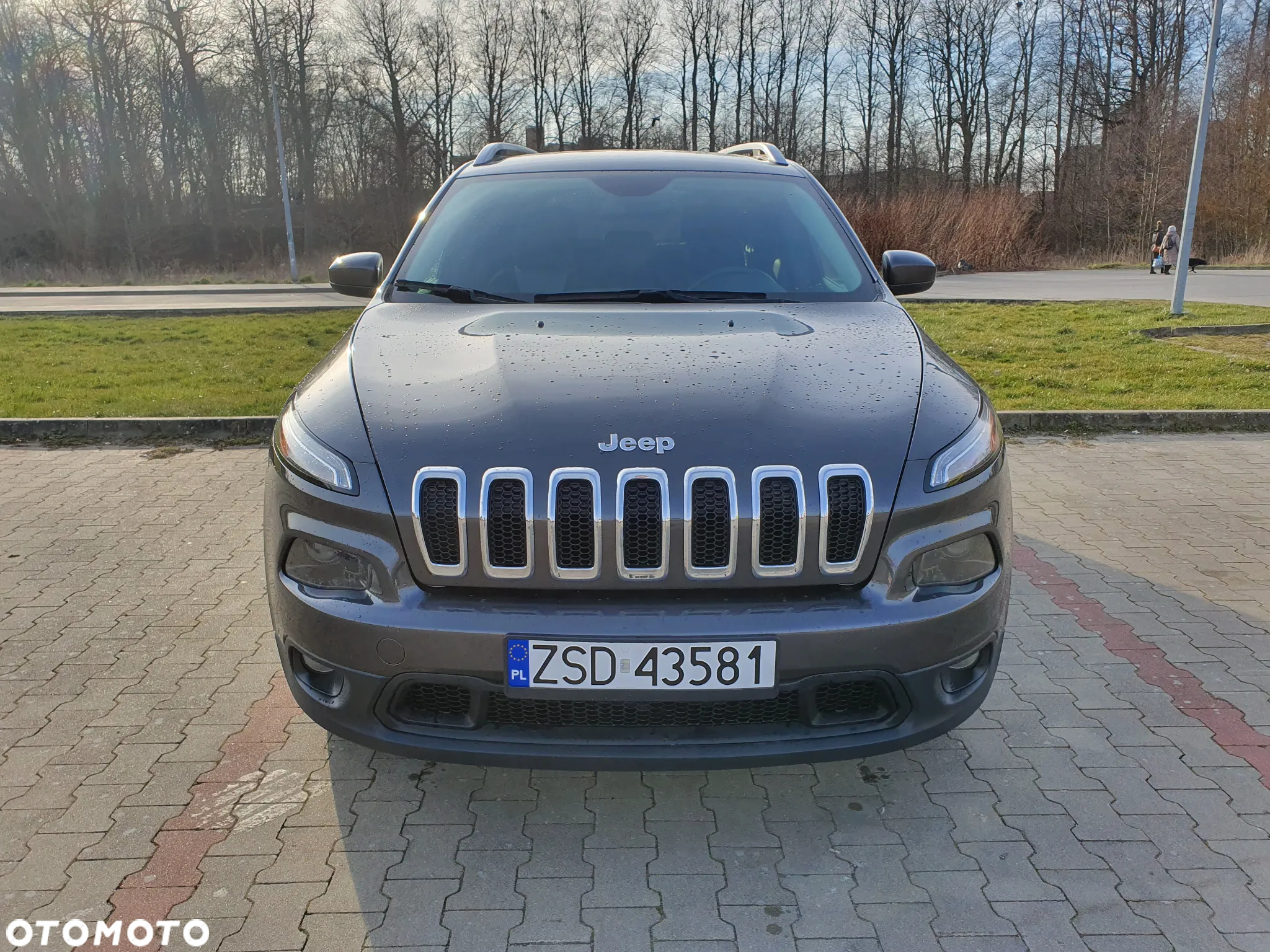 Jeep Cherokee - 7