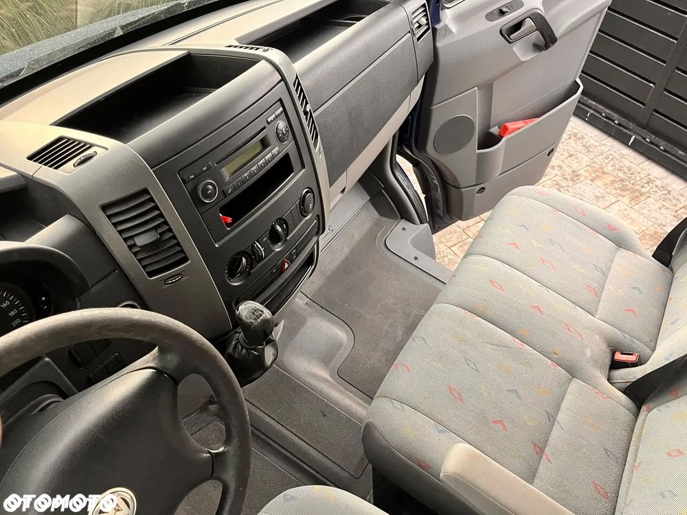 Volkswagen Crafter - 11