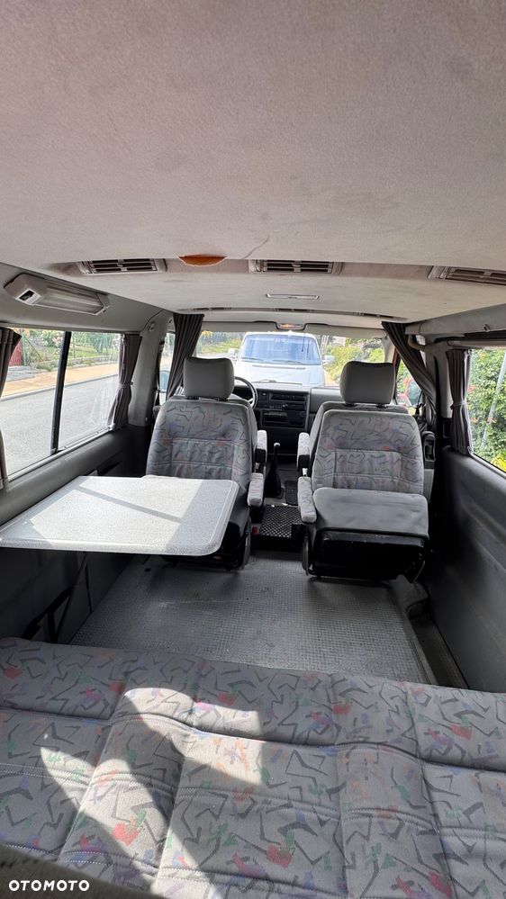 Volkswagen Multivan - 5