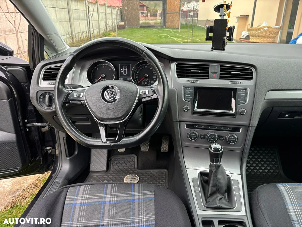 Volkswagen Golf 1.6 TDI BlueMotion Technology Comfortline - 14