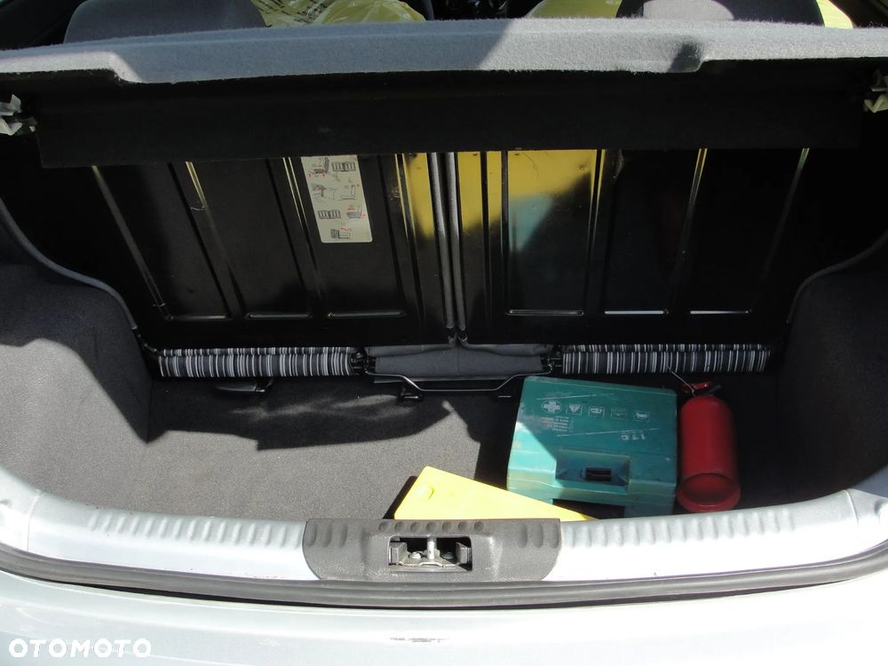 Volkswagen Fox 1.2 - 10