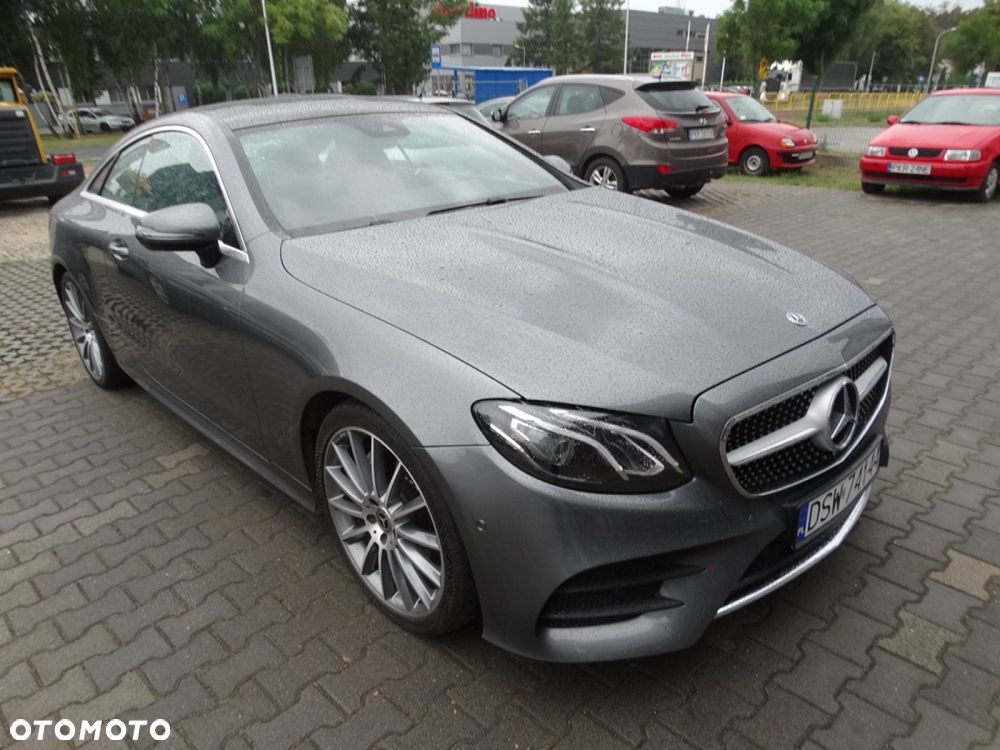 Mercedes-Benz Klasa E 200 9G-TRONIC AMG Line - 2