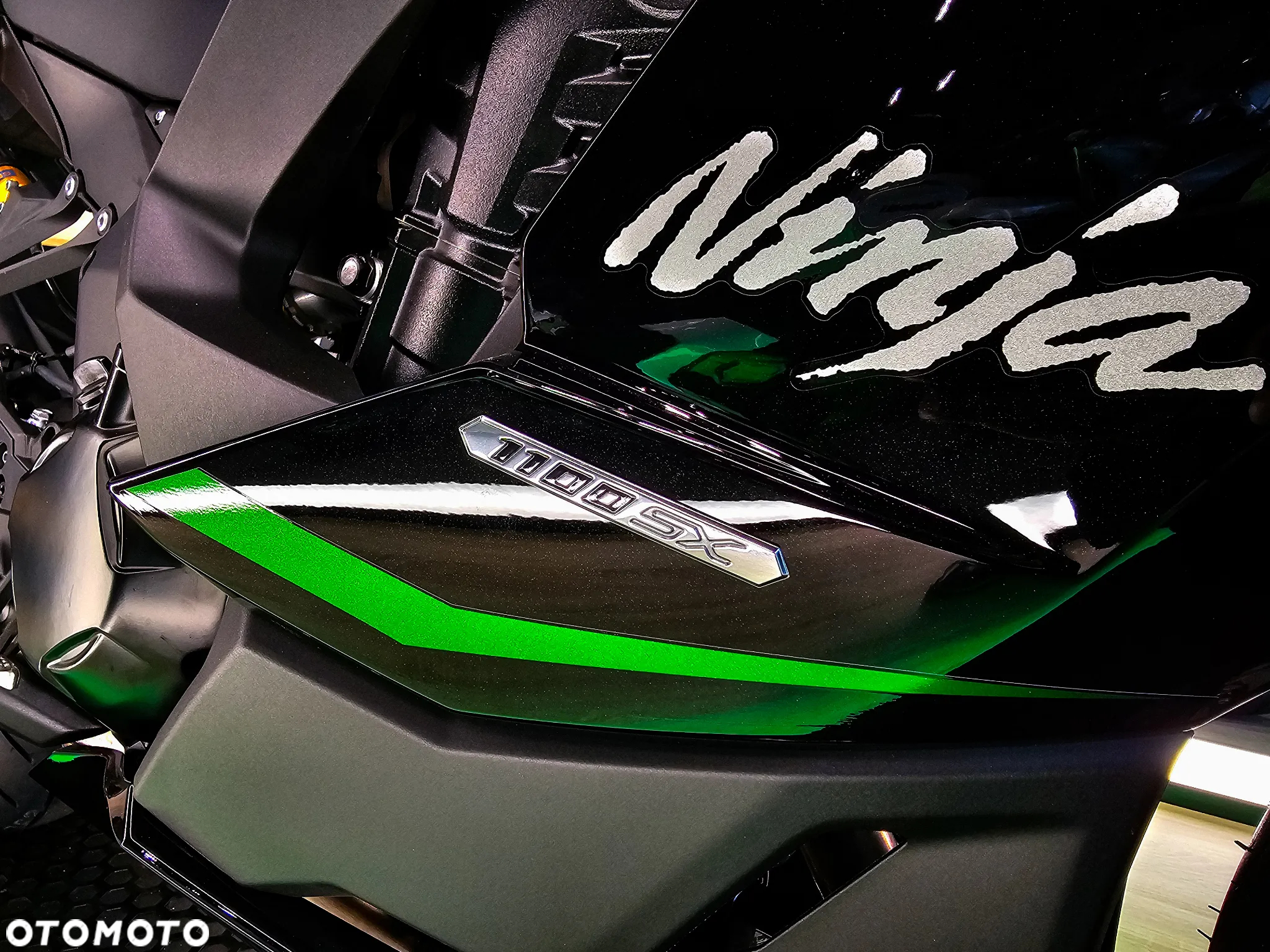 Kawasaki Ninja 1000 SX - 9