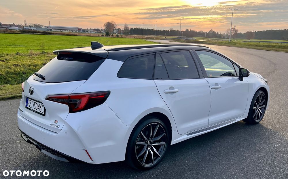 Toyota Corolla 2.0 Hybrid GR Sport Dynamic - 19
