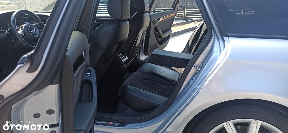 Audi A4 Avant 2.0 TDI S tronic quattro - 10