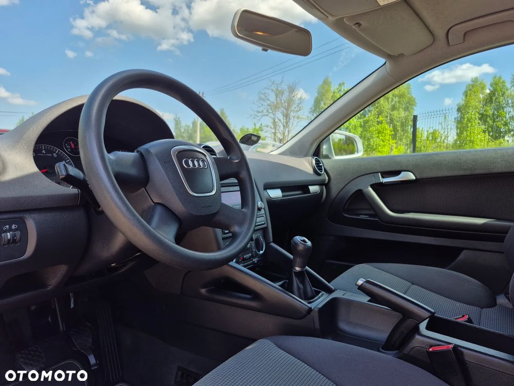 Audi A3 3-drzwiowe 1.6 S Line Sportpaket plus - 13