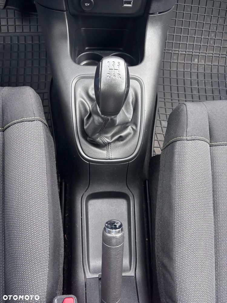 Citroën C3 1.2 PureTech Feel - 24