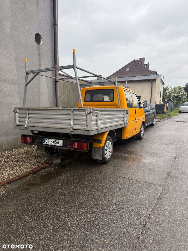 Volkswagen Transporter - 2