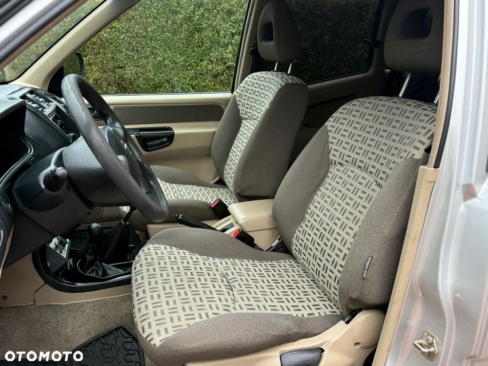Nissan Terrano - 21