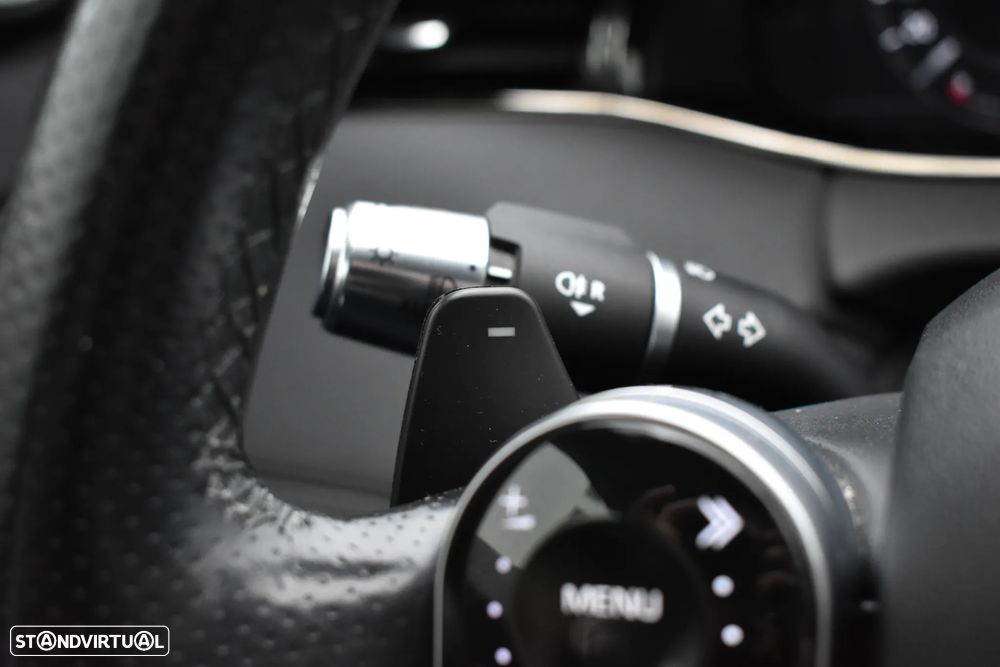 Land Rover Range Rover Evoque 1.5 P300e AWD R-Dynamic SE Auto - 33