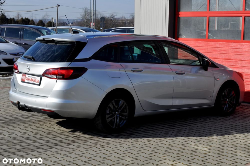 Opel Astra 1.5 D Start/Stop Automatik Design&Tech - 12
