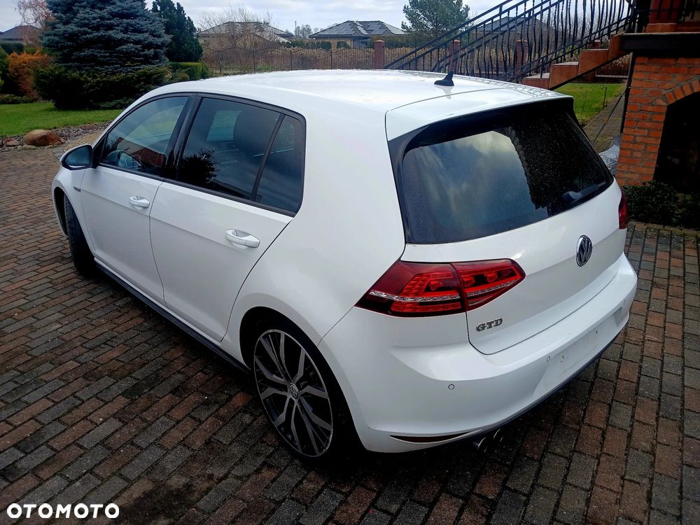 Volkswagen Golf GTD 2.0 TDI SCR DSG - 4