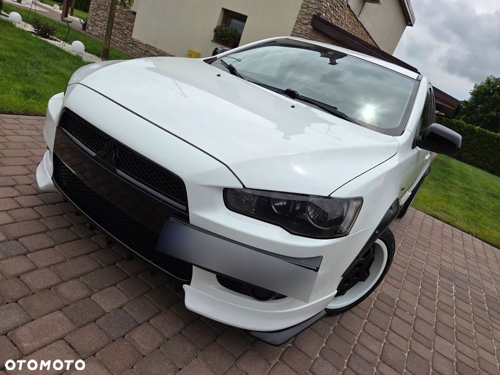 Mitsubishi Lancer - 1