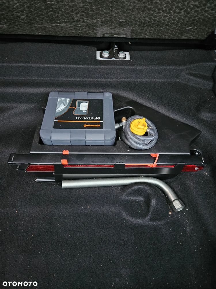 Infiniti Q30 2.2d DCT Sport - 36