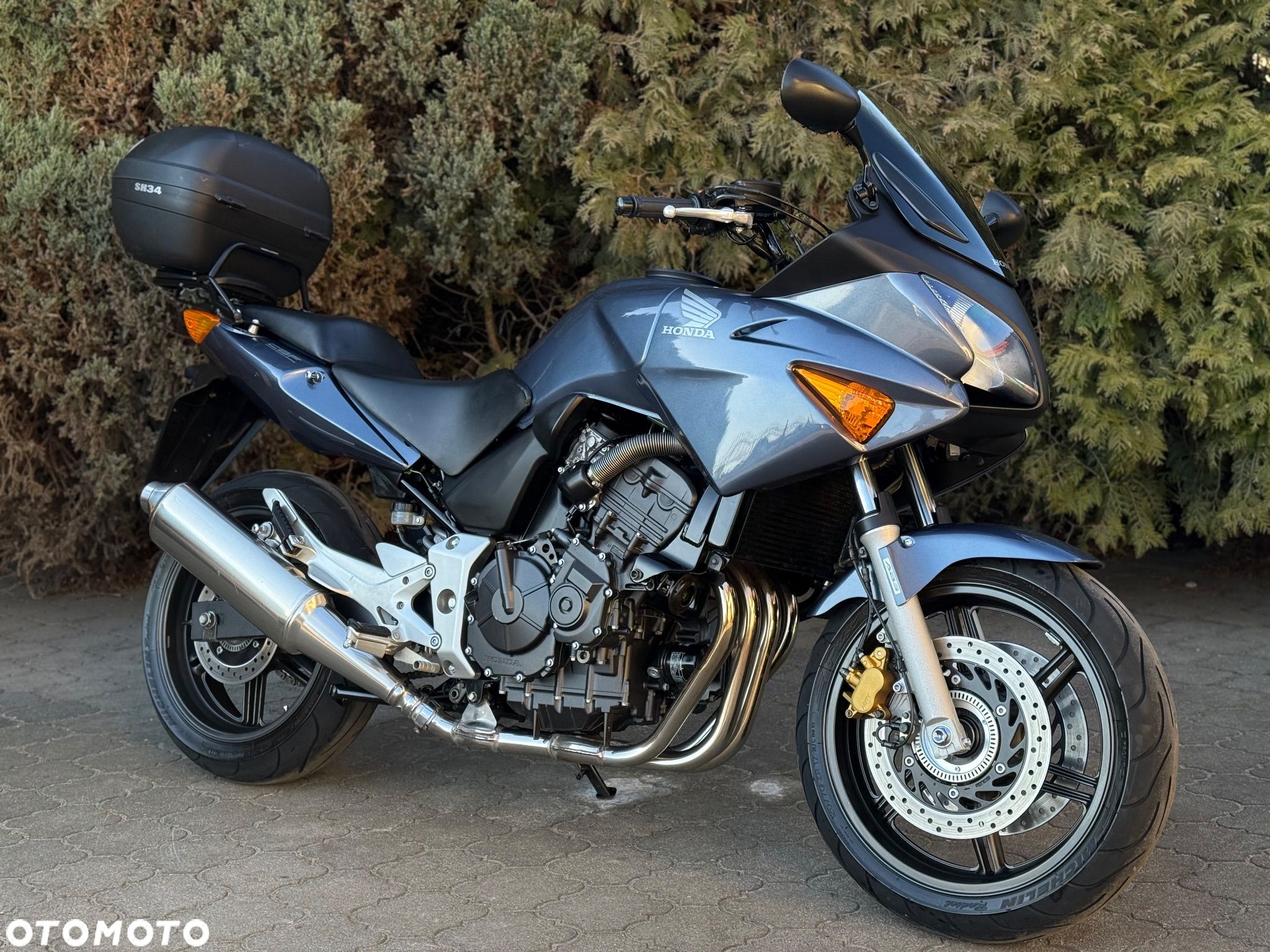 Honda CBF - 1
