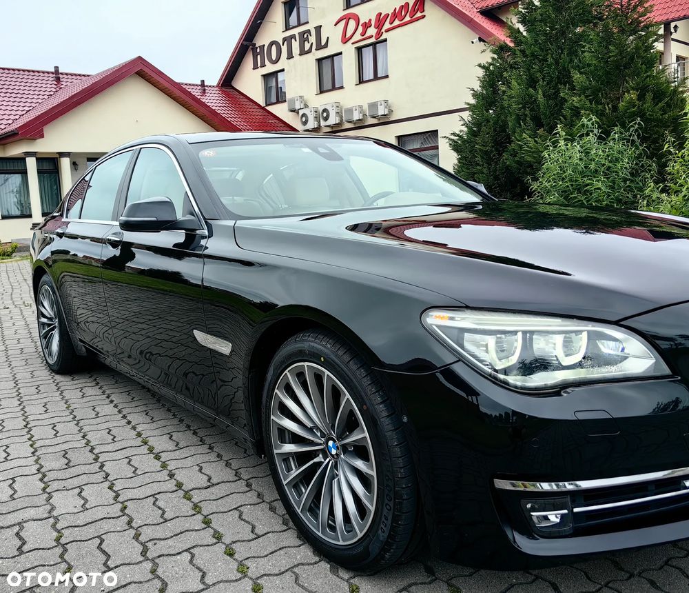 BMW Seria 7 - 13