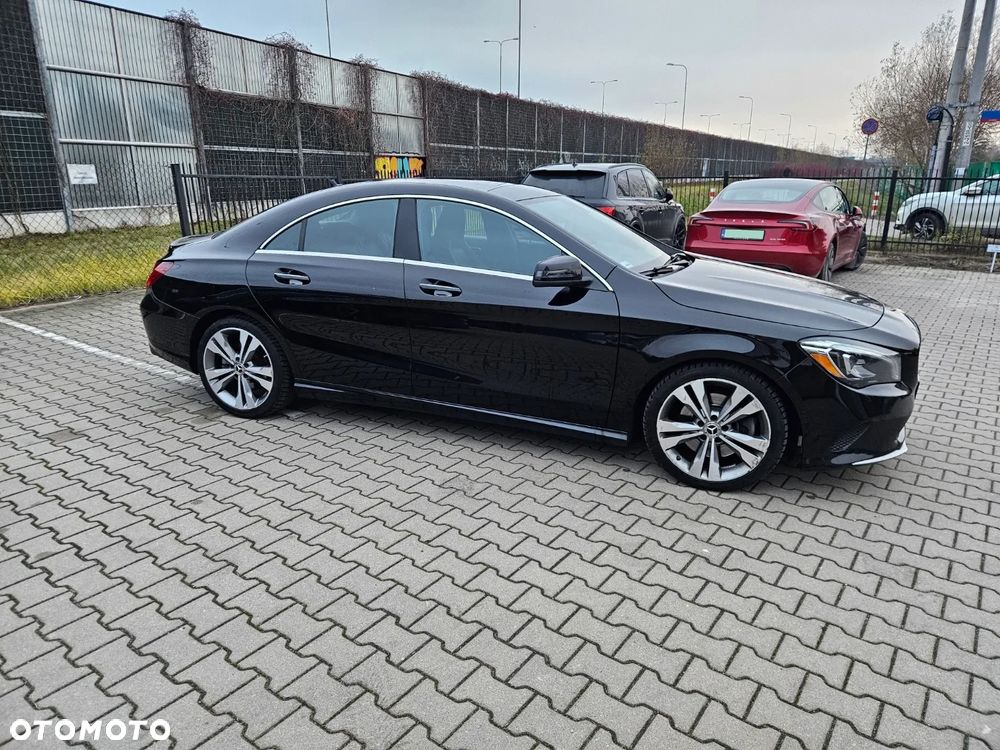 Mercedes-Benz CLA 250 7G-DCT - 3