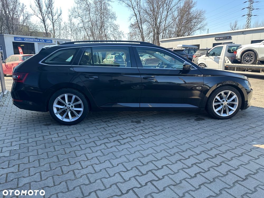 Skoda Superb 2.0 TDI Style - 4