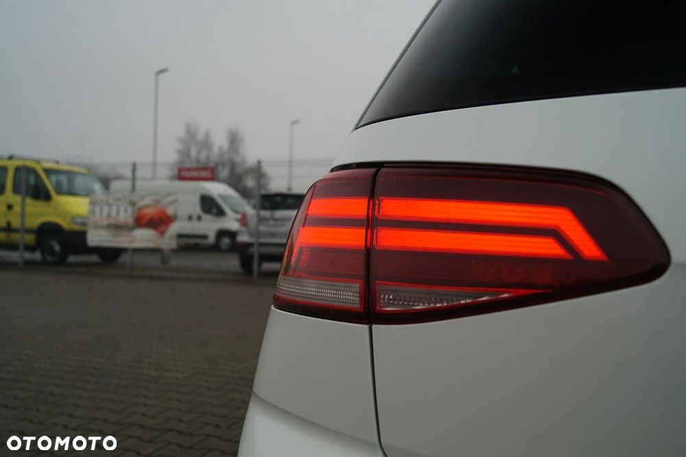 Volkswagen Golf - 13