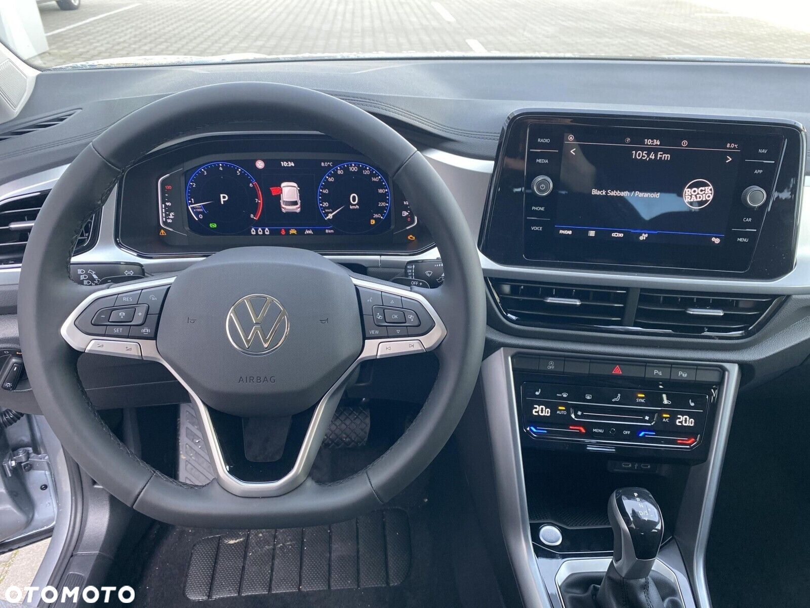 Volkswagen T-Roc - 13