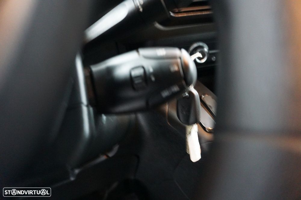 Peugeot Rifter 1.2 PureTech Allure - 21