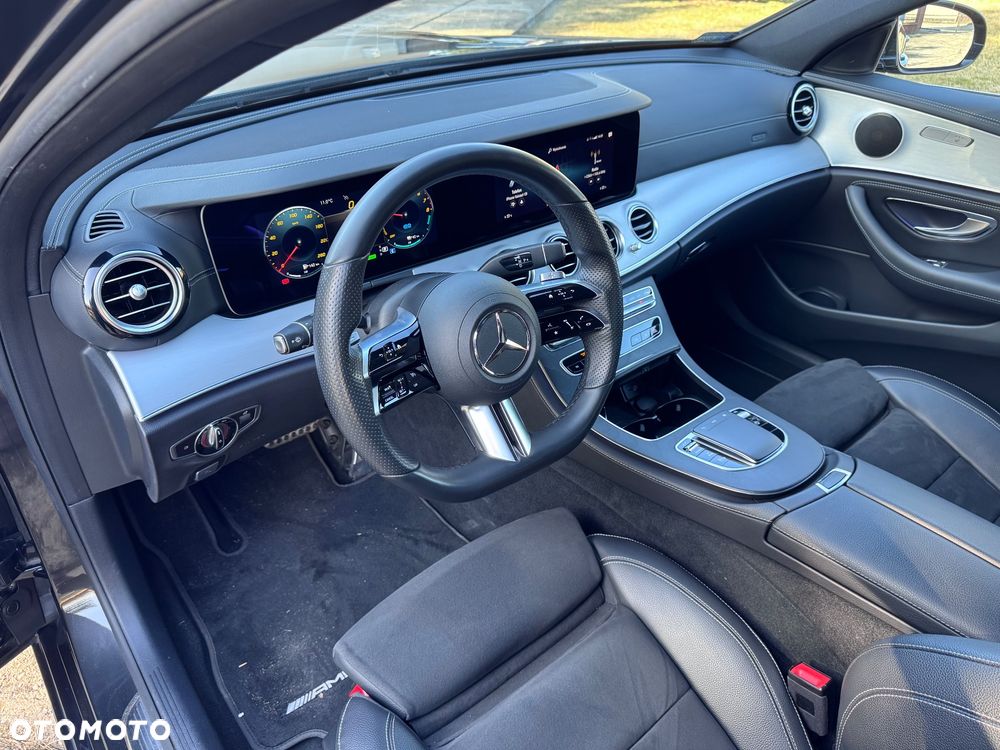Mercedes-Benz Klasa E 300 AMG - 25