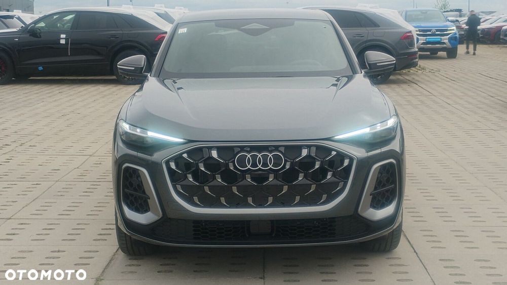 Audi Q5 Sportback - 3