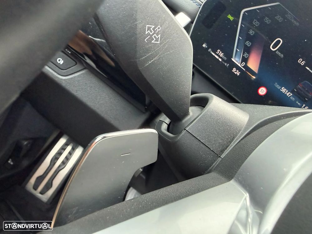 BMW 218 Active Tourer d Pack Desportivo M Auto - 41