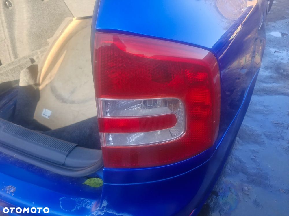 Skoda Octavia II RS (kombi): pojazd na części: maska, zderzak, drzwi, szyby, lusterka, chłodnica ... - 24