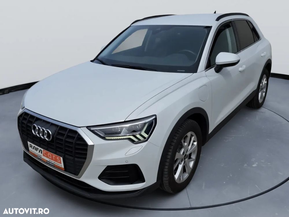 Audi Q3 45 TFSIe S tronic - 1