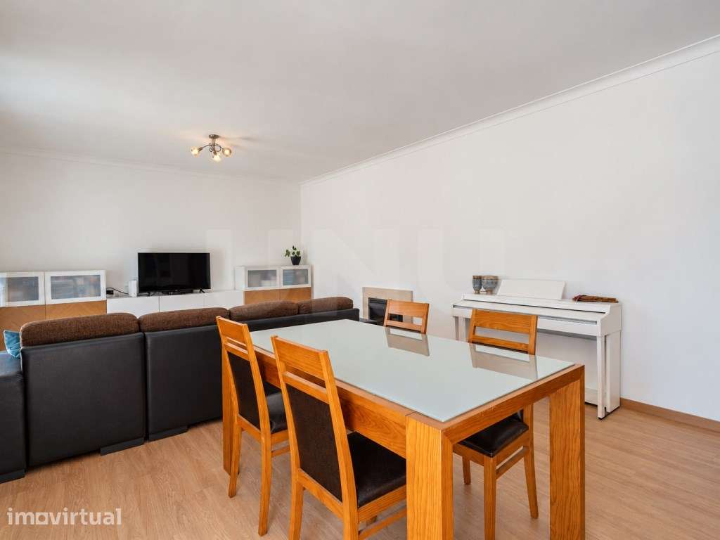 Apartamento T3 junto ao Colégio Rainha D. Leonor, Caldas da Rainha - Grande imagem: 4/18