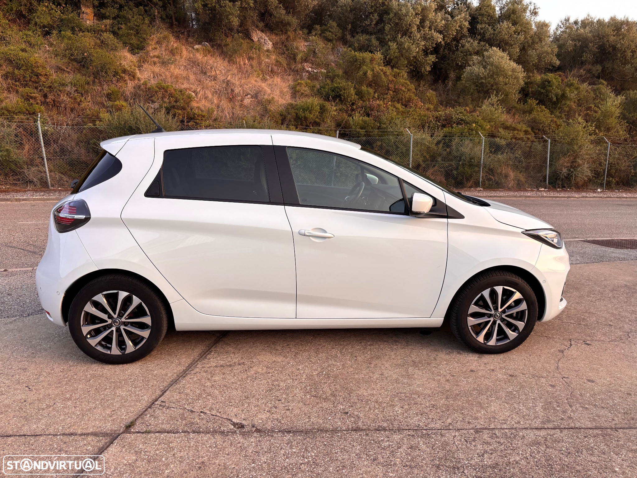 Renault Zoe (c/ Bateria) EV50 135hp Techno - 7