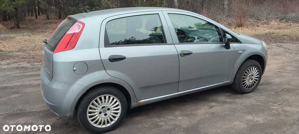 Fiat Punto 1.2 8V Active - 5