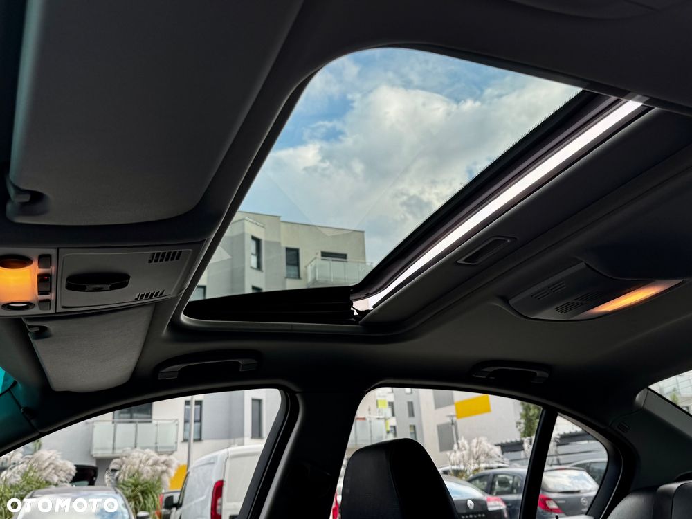 BMW Seria 3 318d - 13