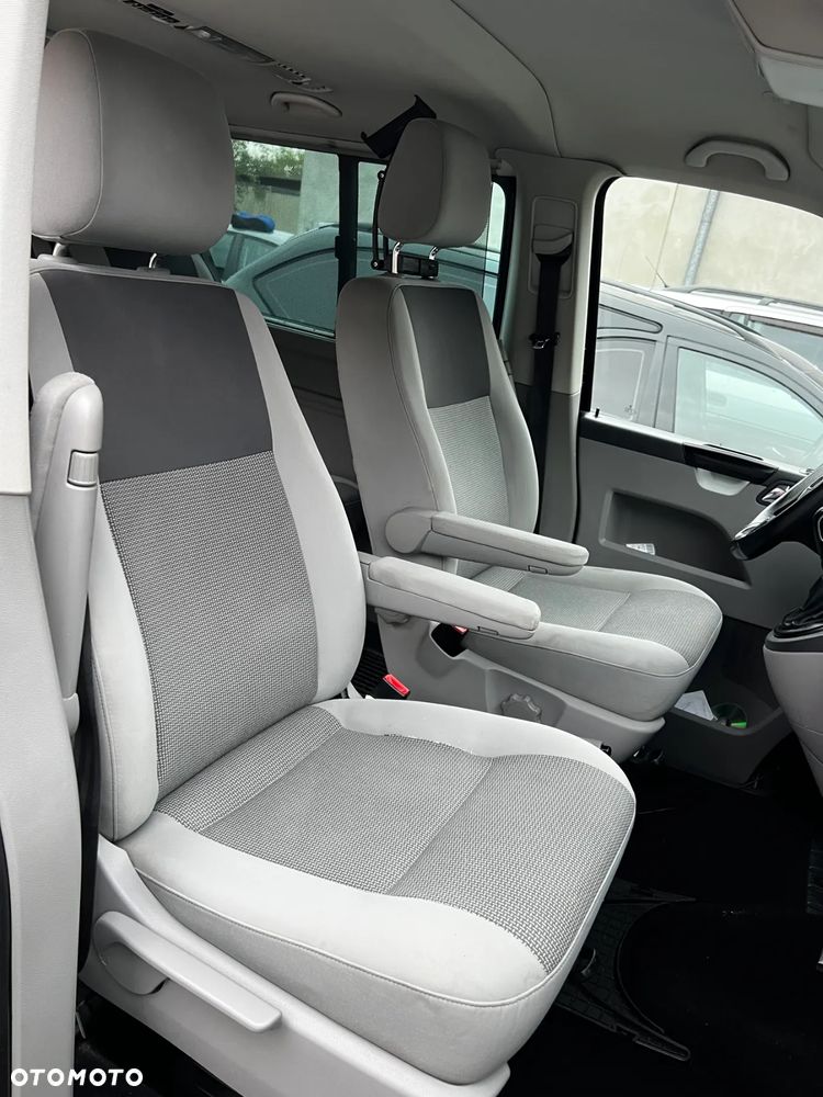 Volkswagen Caravelle - 5