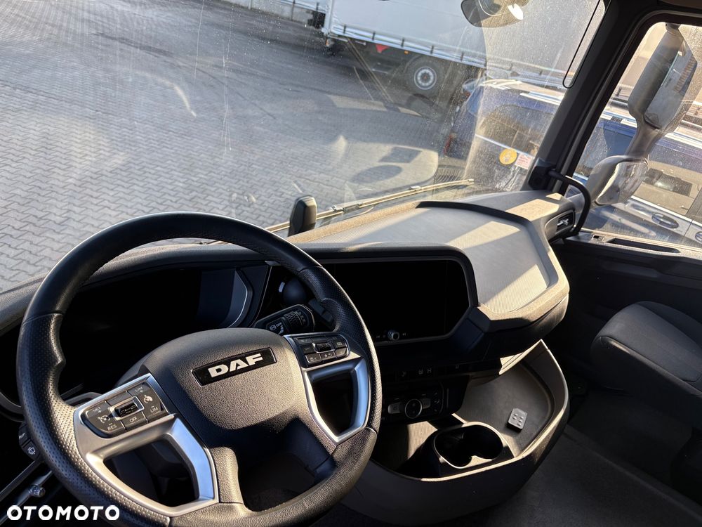 Górna półka/ regał Daf XF nowa generacja/ nowy model 2232042 - 2