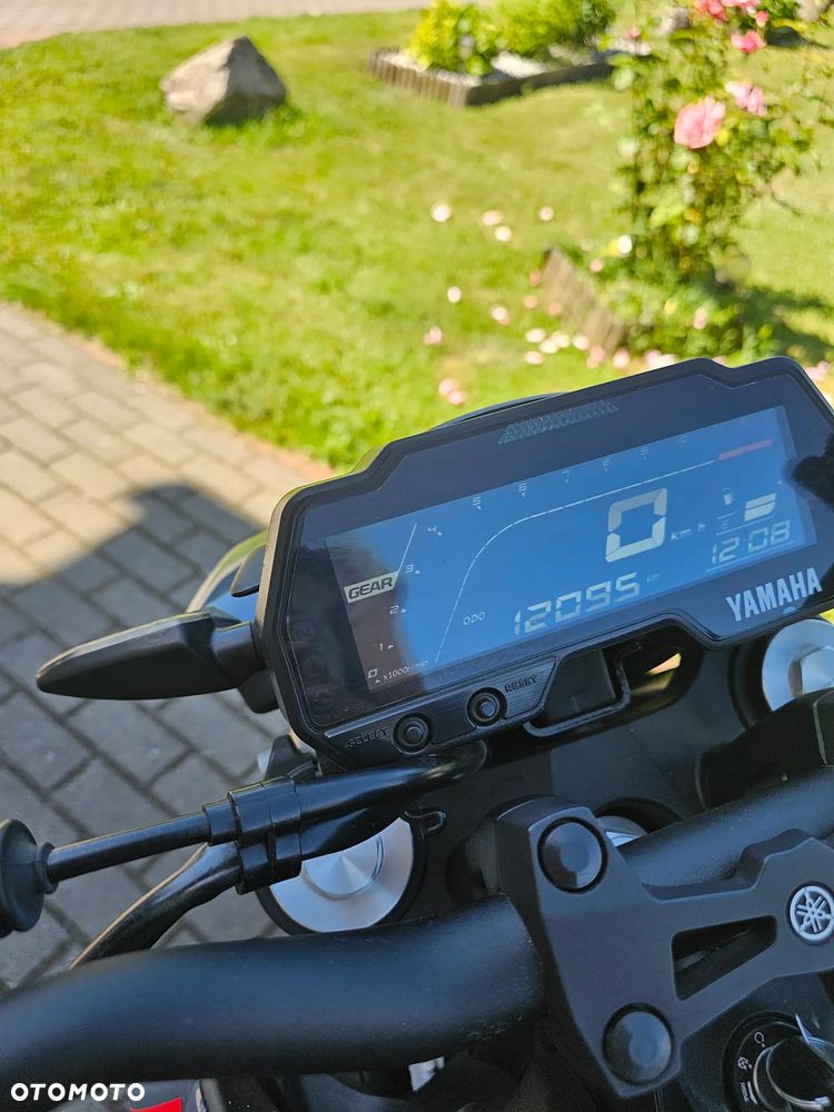 Yamaha MT - 4
